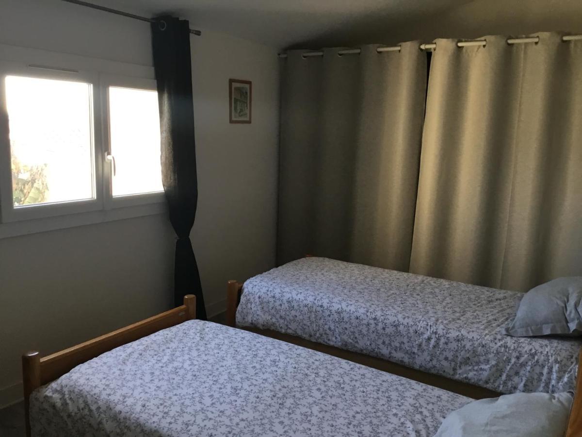 Proche De La Mer Chez L Habitant Royan Bagian luar foto